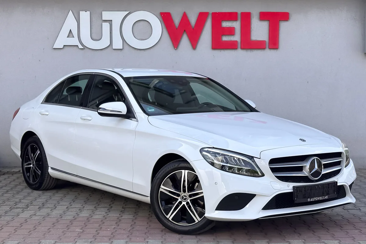MERCEDES-BENZ C200 CDI 160HP SPORTLINE LED HIGH PERFORMANCE REAR LED LIGHTS  3D NAVIGATION APPLE CARPLAY HEAD UP  BURMES