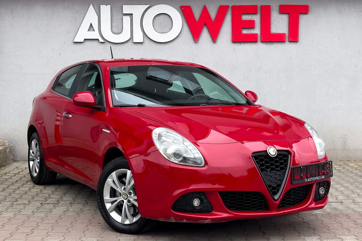 ALFA-ROMEO GIULIETTA 2.0 JTD 140HP LED LIGHTS NAVIGATION MULTIMEDIA RADIO 2-ZONE CLIMATRONIC PARK ASSIST PARK CAMERA CRU